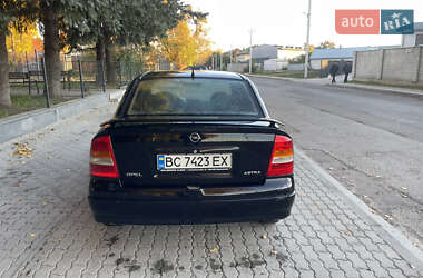 Седан Opel Astra 2003 в 