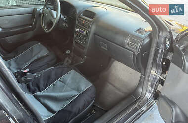 Седан Opel Astra 2003 в 