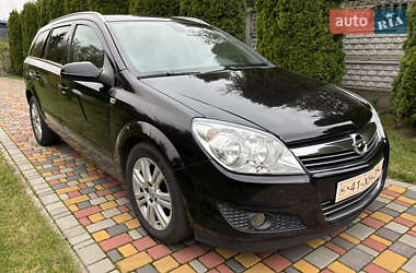 Универсал Opel Astra 2007 в Дубно