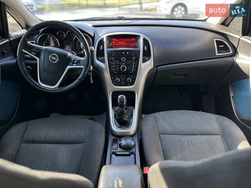 Универсал Opel Astra 2010 в Шептицькому
