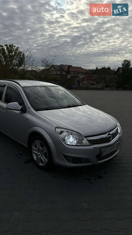 Универсал Opel Astra 2010 в Тернополе фото 6 Универсал Opel Astra 2010 в Тернополе