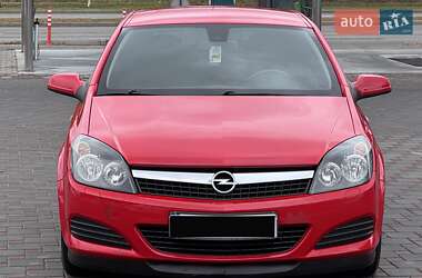 Купе Opel Astra 2008 в  фото 3 Купе Opel Astra 2008 в