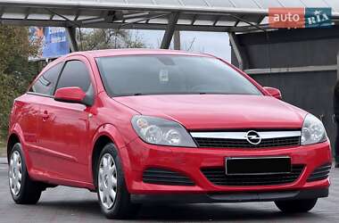 Купе Opel Astra 2008 в  фото 4 Купе Opel Astra 2008 в