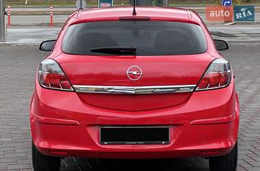 Купе Opel Astra 2008 в  фото 7 Купе Opel Astra 2008 в