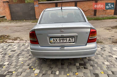 Седан Opel Astra 2004 в  фото 6 Седан Opel Astra 2004 в