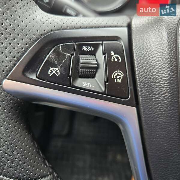 Хэтчбек Opel Astra 2017 в Кривом Роге