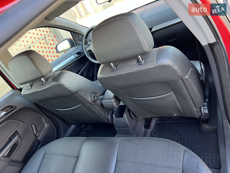 Хэтчбек Opel Astra 2007 в Хусте