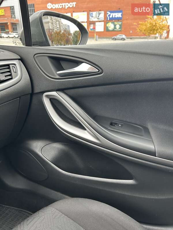 Универсал Opel Astra 2018 в Броварах фото 33 Универсал Opel Astra 2018 в Броварах