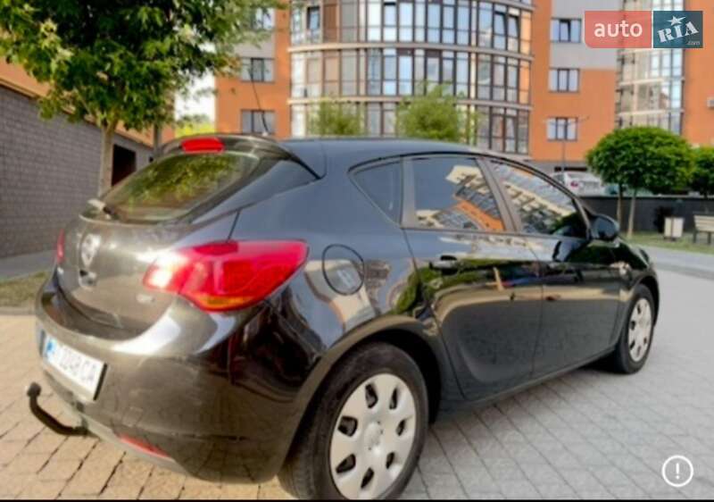 Хетчбек Opel Astra 2012 в Івано-Франківську фото 8 Хетчбек Opel Astra 2012 в Івано-Франківську