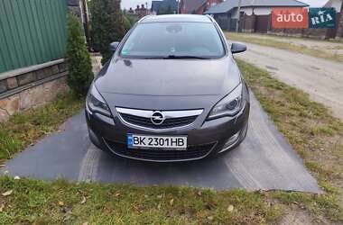 Универсал Opel Astra 2011 в Сарнах Универсал Opel Astra 2011 в Сарнах