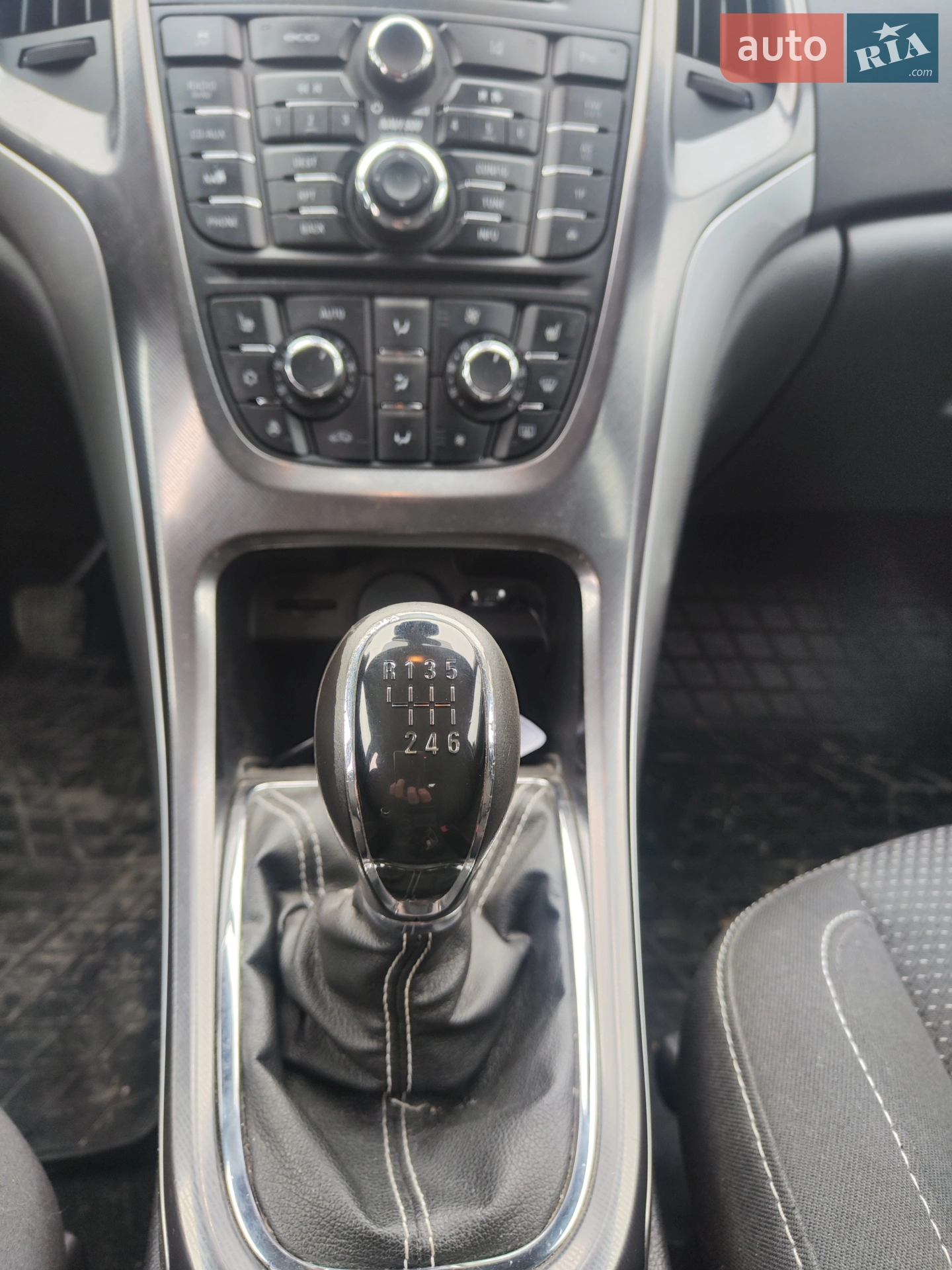 2011 Opel Astra - мініатюра 7