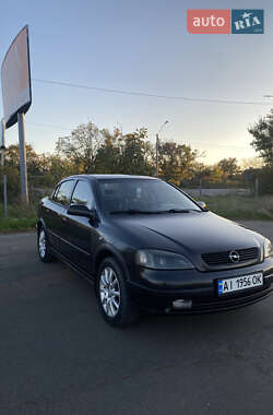 Седан Opel Astra 2005 в 