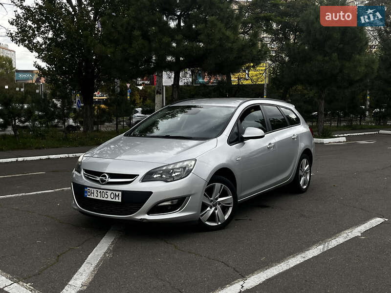 Opel Astra 2013 Opel Astra 2013