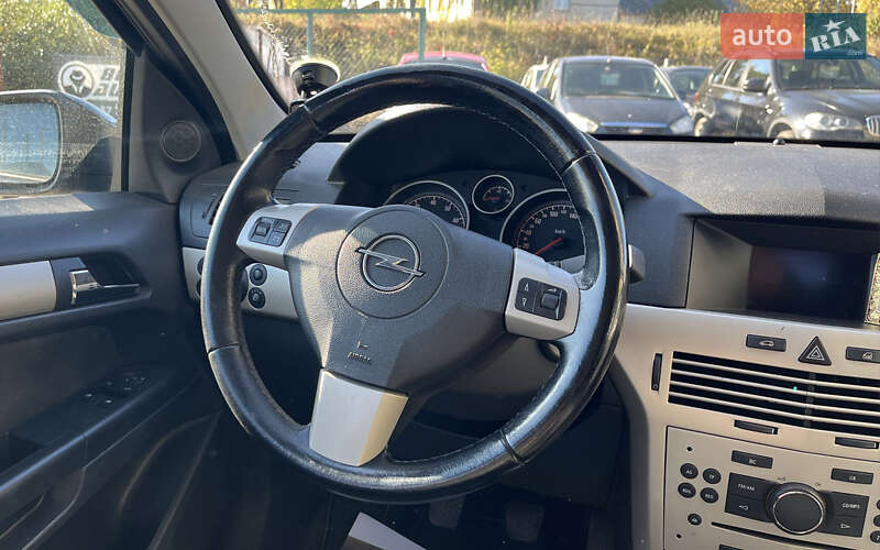 Седан Opel Astra 2008 в Стрые