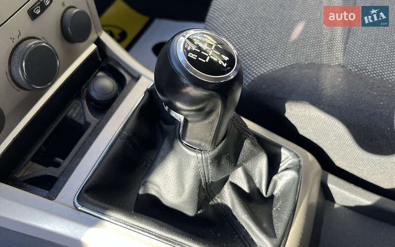 Седан Opel Astra 2008 в Стрые