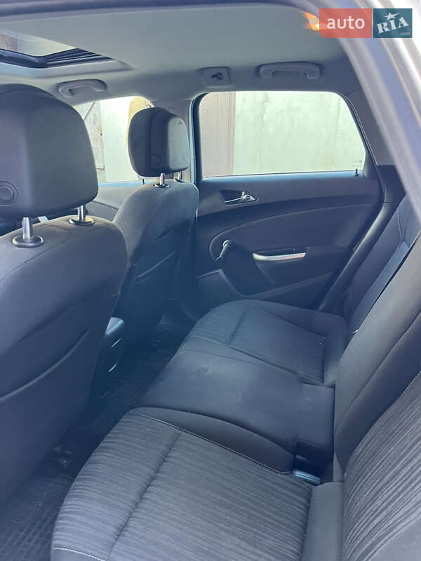 Универсал Opel Astra 2011 в Ровно фото 36 Универсал Opel Astra 2011 в Ровно