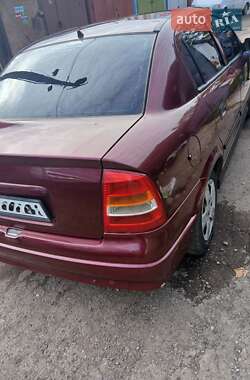 Седан Opel Astra 2003 в  фото 10 Седан Opel Astra 2003 в