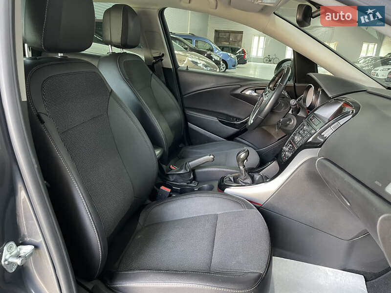 Універсал Opel Astra 2015 в Стрию фото 44 Універсал Opel Astra 2015 в Стрию