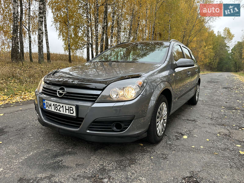 Універсал Opel Astra 2005 в Мені