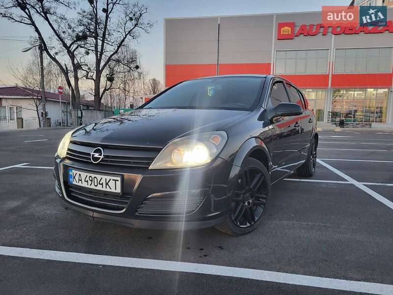 Хэтчбек Opel Astra 2005 в Киеве