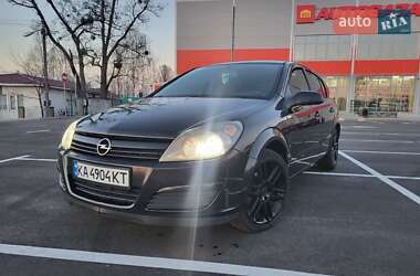 Хетчбек Opel Astra 2005 в 