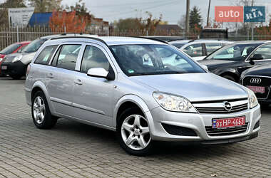 Универсал Opel Astra 2008 в Староконстантинове