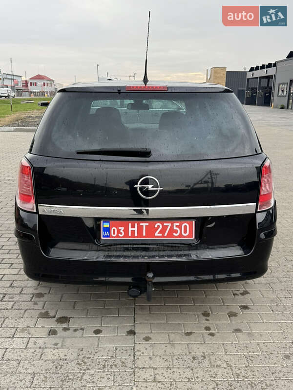 Универсал Opel Astra 2010 в Луцке фото 2 Универсал Opel Astra 2010 в Луцке