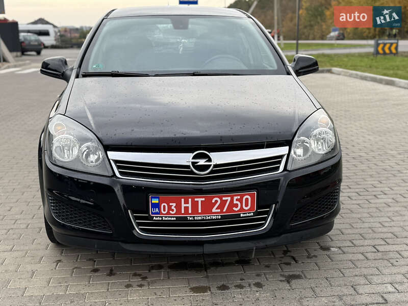 Универсал Opel Astra 2010 в Луцке фото 6 Универсал Opel Astra 2010 в Луцке