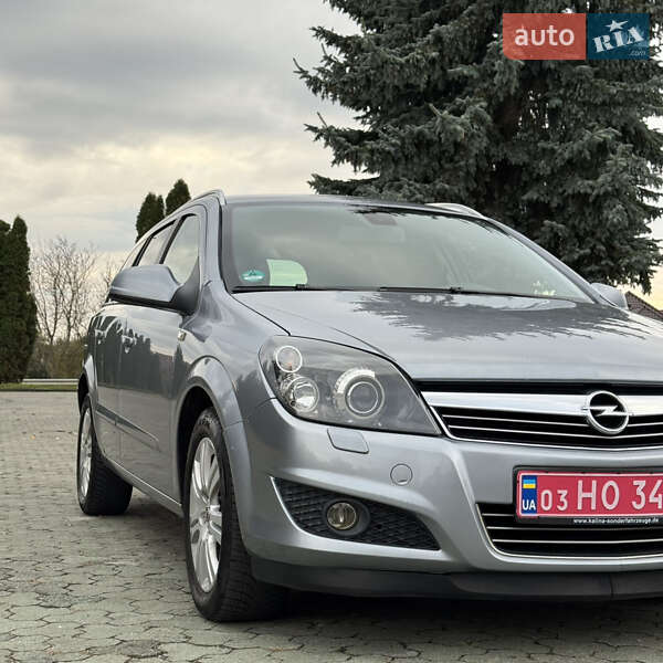 Универсал Opel Astra 2009 в Дубно фото 6 Универсал Opel Astra 2009 в Дубно