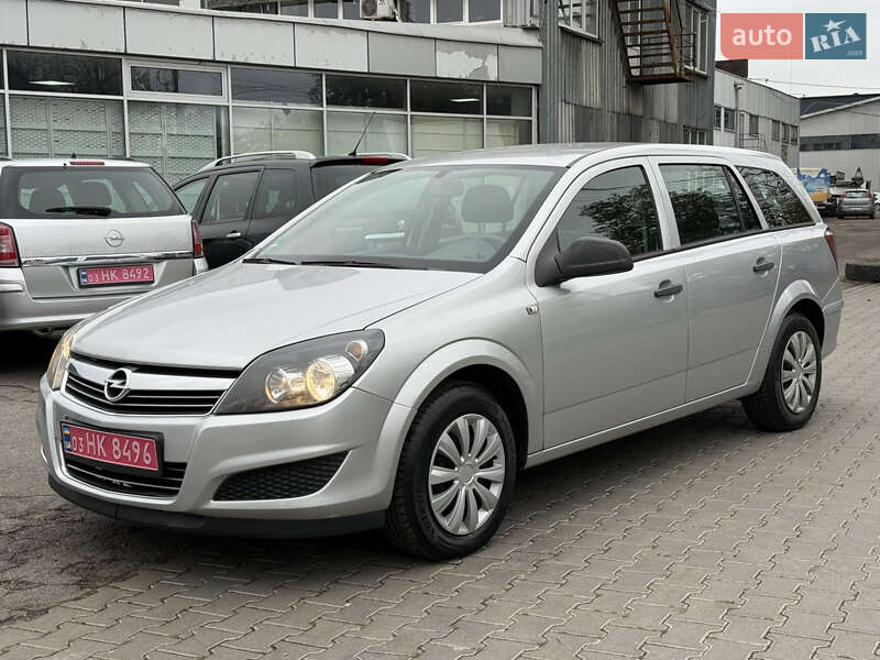Opel Astra 2010