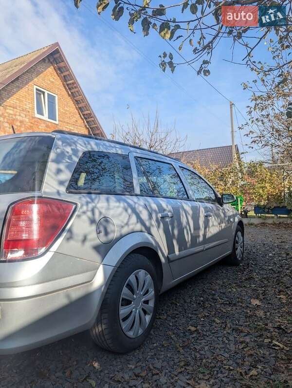 Універсал Opel Astra 2006 в Цумані фото 3 Універсал Opel Astra 2006 в Цумані