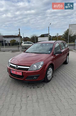 Универсал Opel Astra 2006 в Нововолынске