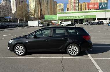 Универсал Opel Astra 2011 в 
