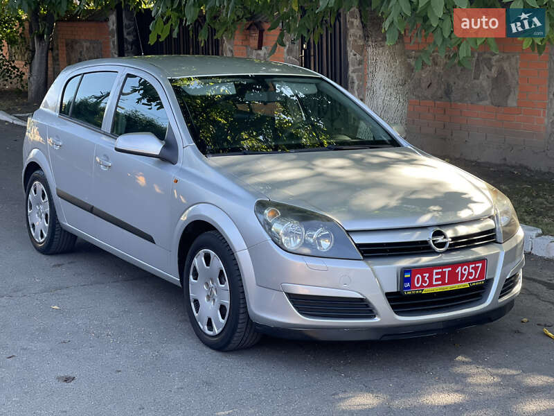 Хэтчбек Opel Astra 2005 в Киеве фото 2 Хэтчбек Opel Astra 2005 в Киеве