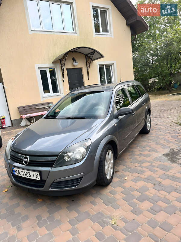Универсал Opel Astra 2005 в Киеве