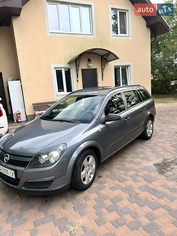 Универсал Opel Astra 2005 в Киеве