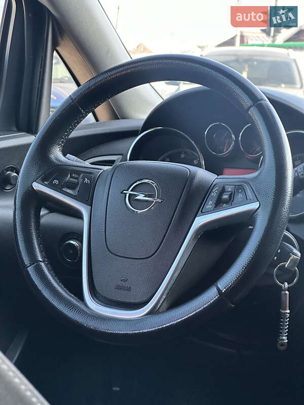 Хэтчбек Opel Astra 2010 в Ивано-Франковске