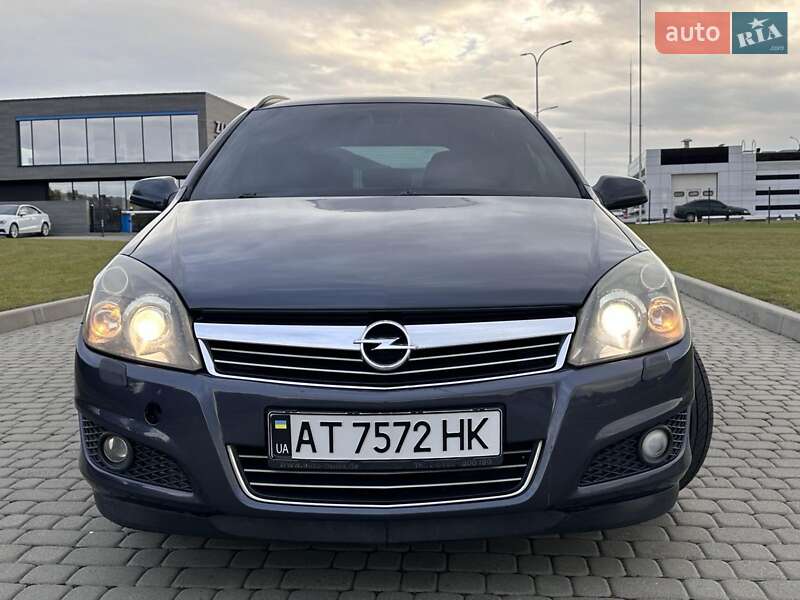 Універсал Opel Astra 2008 в Львові