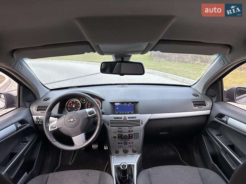 Універсал Opel Astra 2008 в Львові