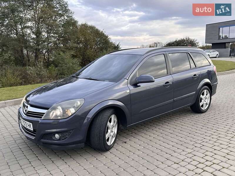 Універсал Opel Astra 2008 в Львові