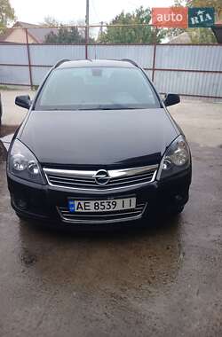 Универсал Opel Astra 2010 в Днепре Универсал Opel Astra 2010 в Днепре