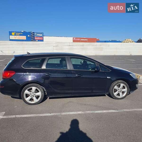 Универсал Opel Astra 2011 в Львове фото 11 Универсал Opel Astra 2011 в Львове
