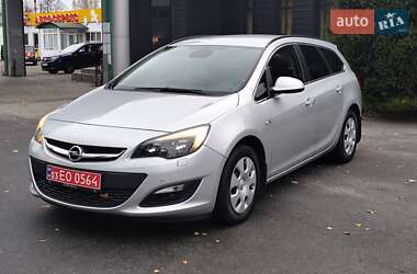Універсал Opel Astra 2014 в Звягелі