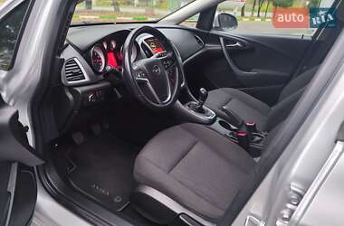 Універсал Opel Astra 2014 в 