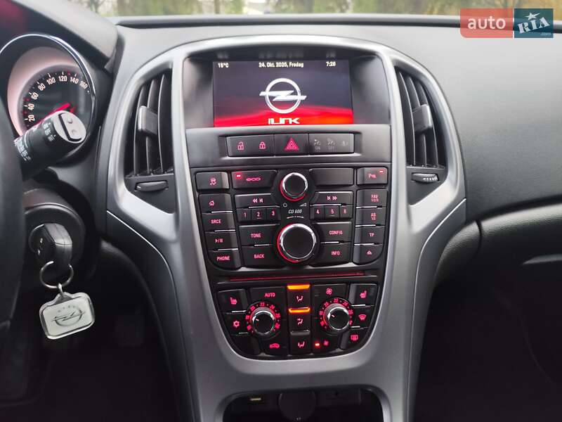 Универсал Opel Astra 2014 в Звягеле фото 34 Универсал Opel Astra 2014 в Звягеле