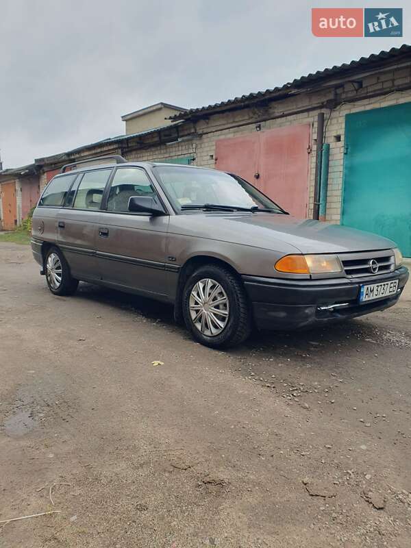 Універсал Opel Astra 1993 в Житомирі фото 5 Універсал Opel Astra 1993 в Житомирі