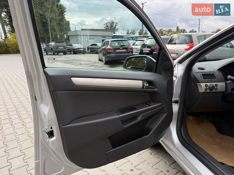 Универсал Opel Astra 2007 в Виннице