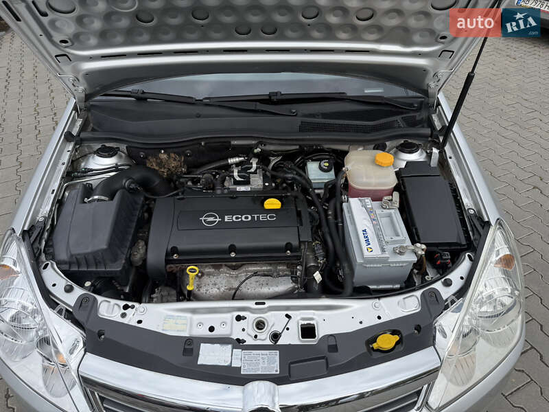 Универсал Opel Astra 2007 в Виннице