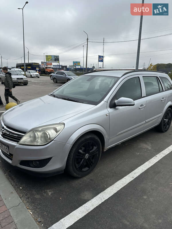 Универсал Opel Astra 2008 в Славянске