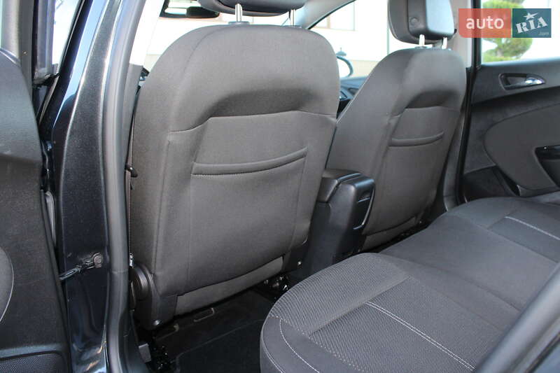 Універсал Opel Astra 2015 в Трускавці фото 82 Універсал Opel Astra 2015 в Трускавці